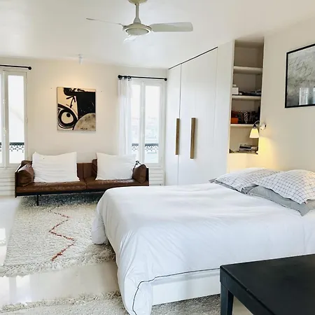 Exceptional Duplex- Centre